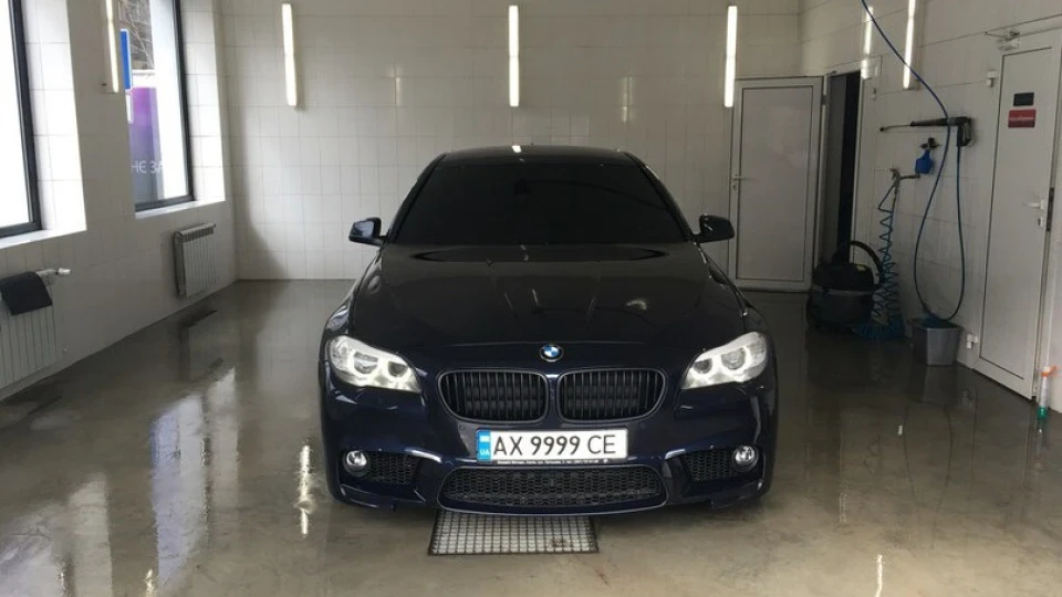 BMW 5 series 2