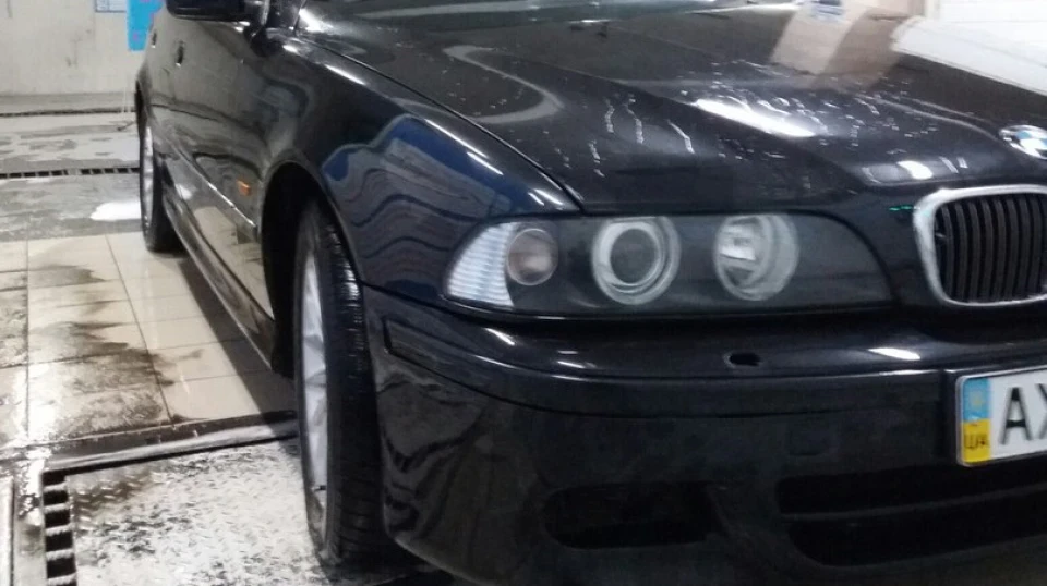 BMW 5 series 2