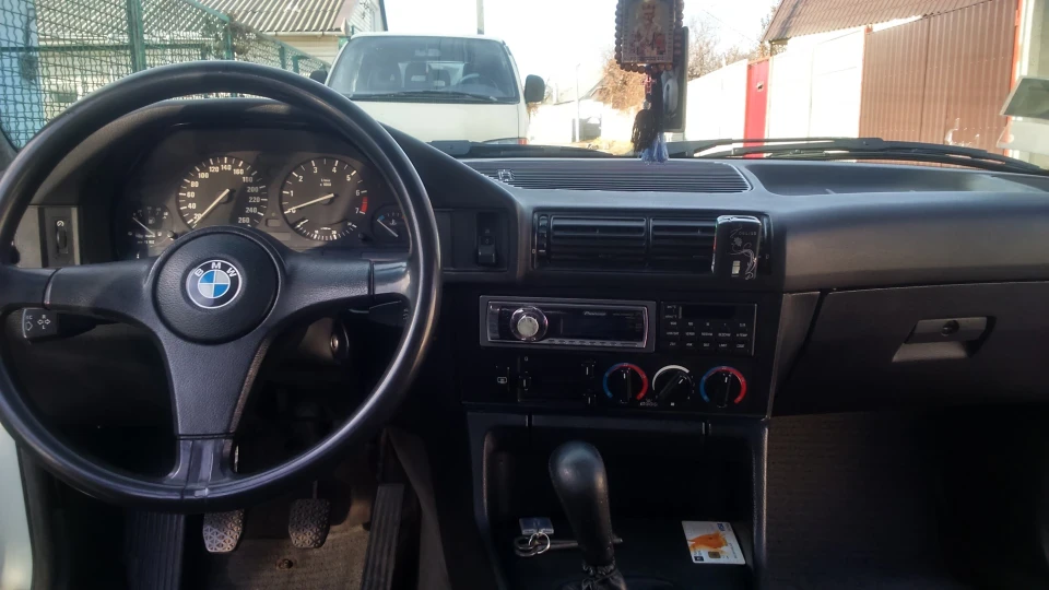 BMW 5 series 2