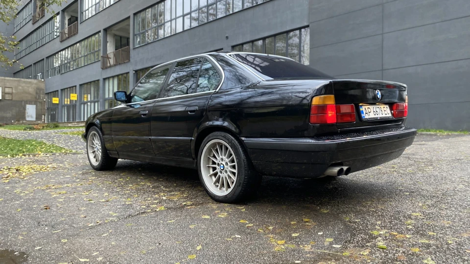 BMW 5 series 4
