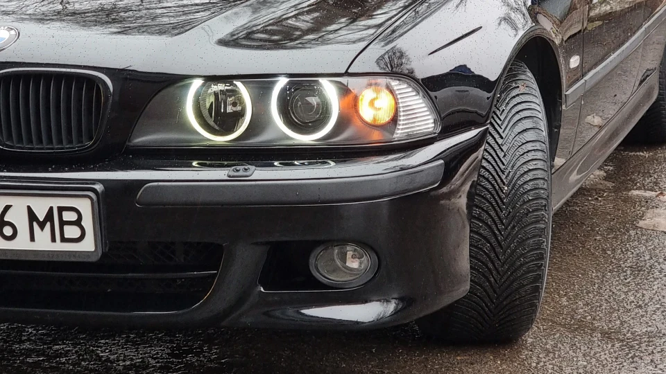 BMW 5 series 2