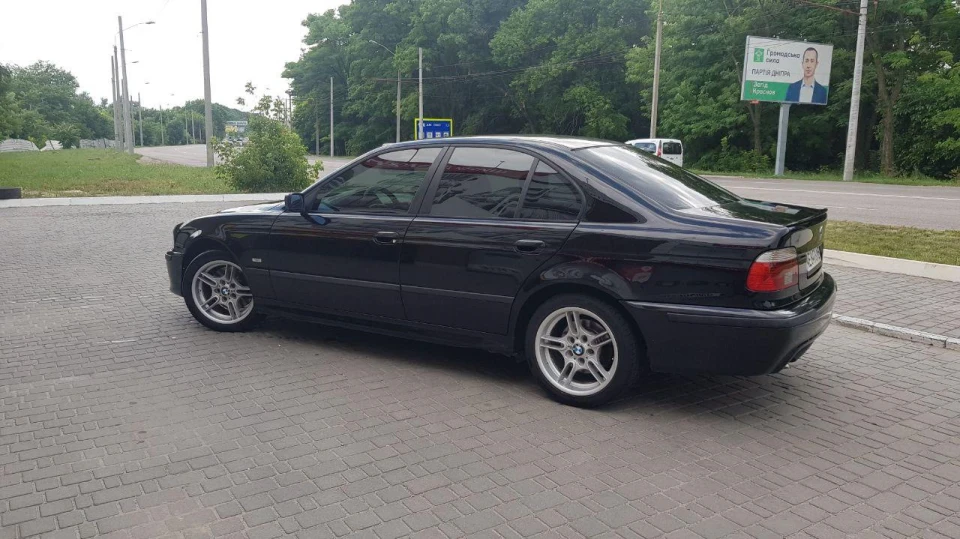 BMW 5 series 3