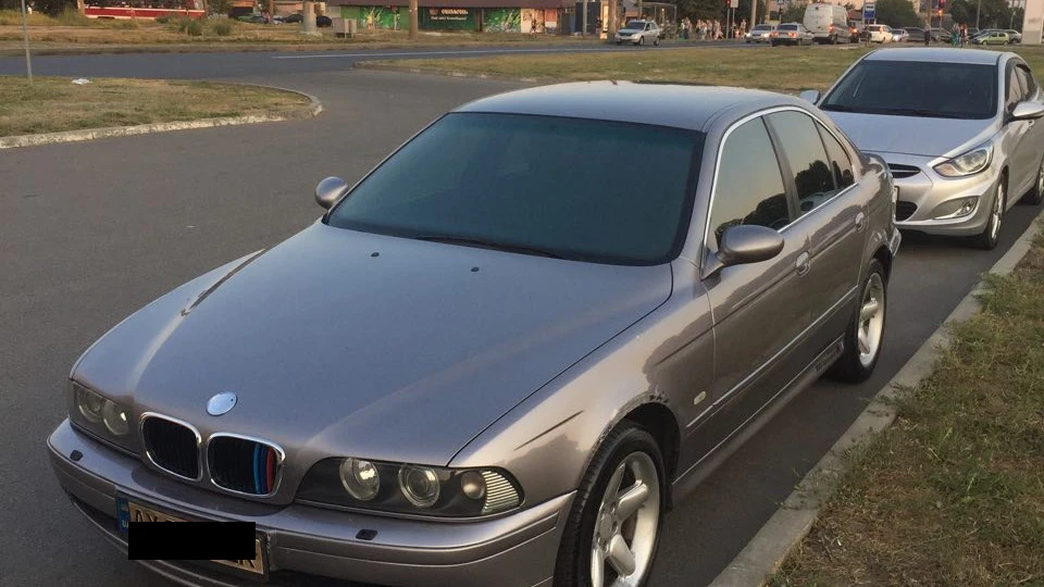 BMW 5 series 2