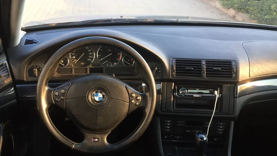 BMW 5 series 4
