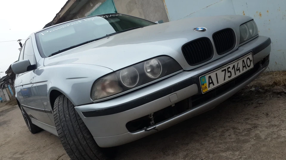 BMW 5 series 2