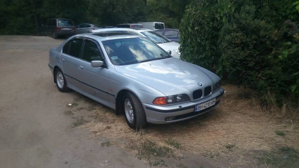 BMW 5 series 3