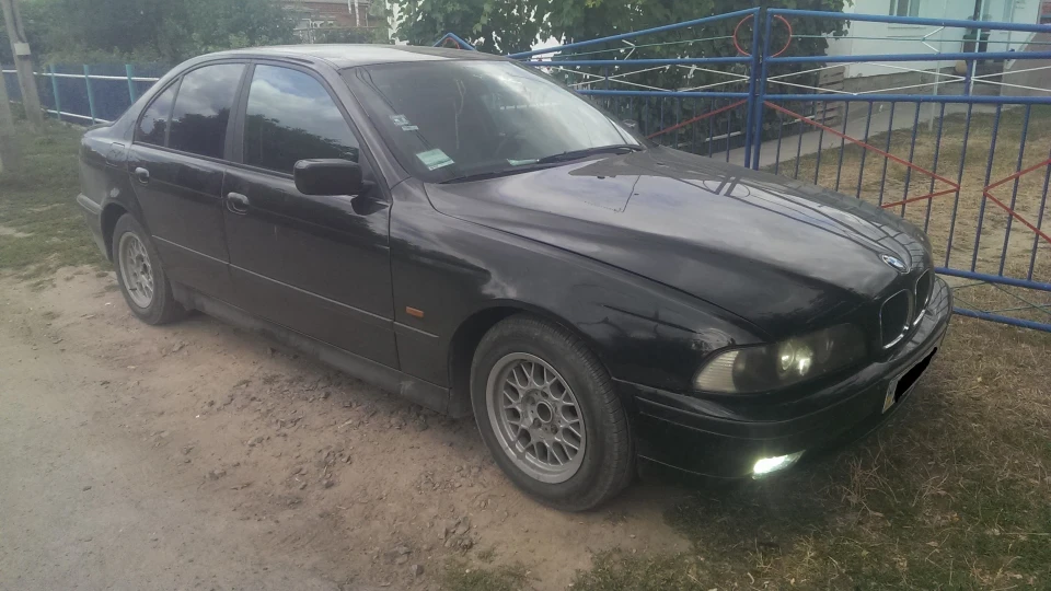 BMW 5 series 4