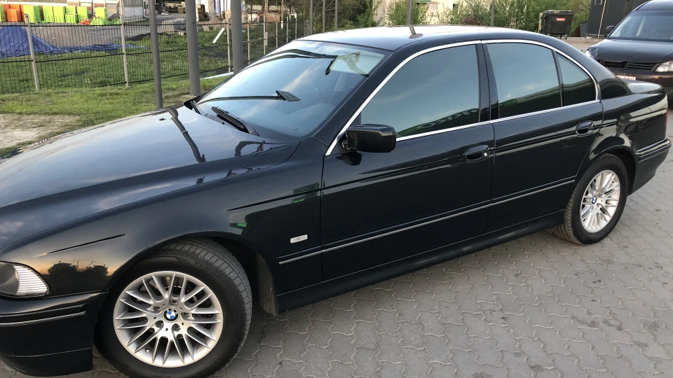 BMW 5 series 4