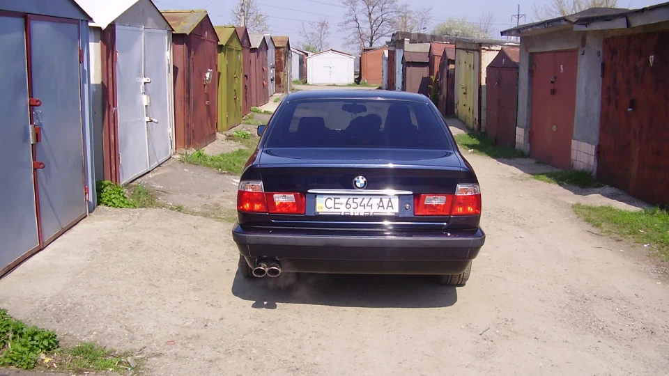BMW 5 series 2