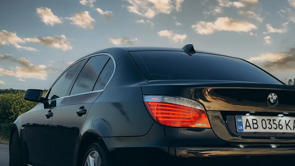 BMW 5 series 2