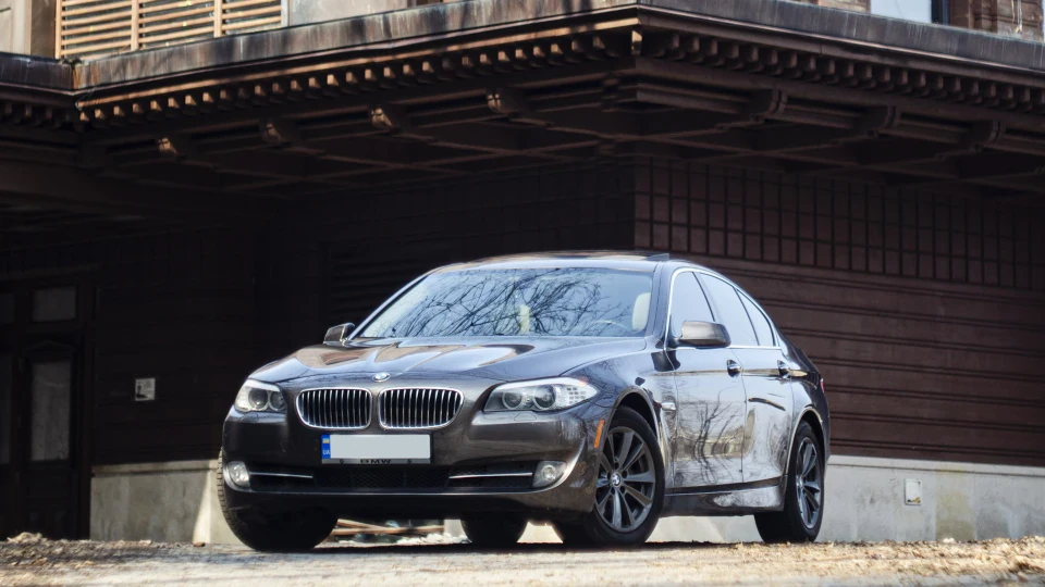 BMW 5 series 2