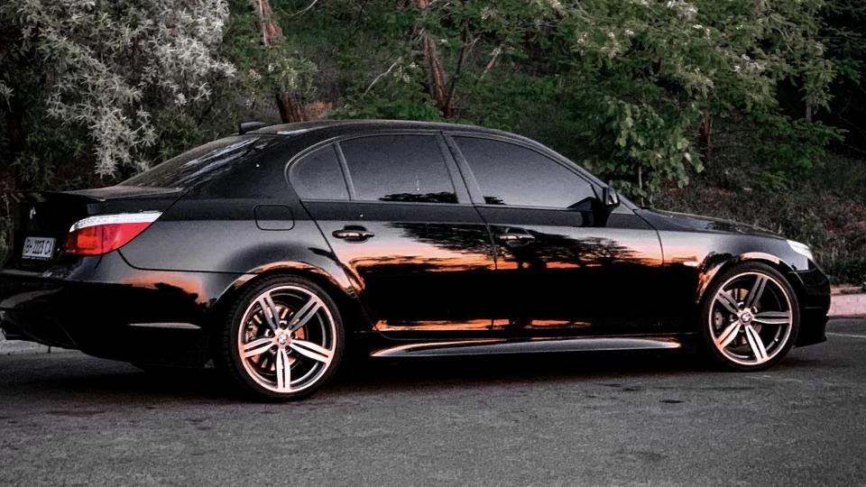 BMW 5 series 2