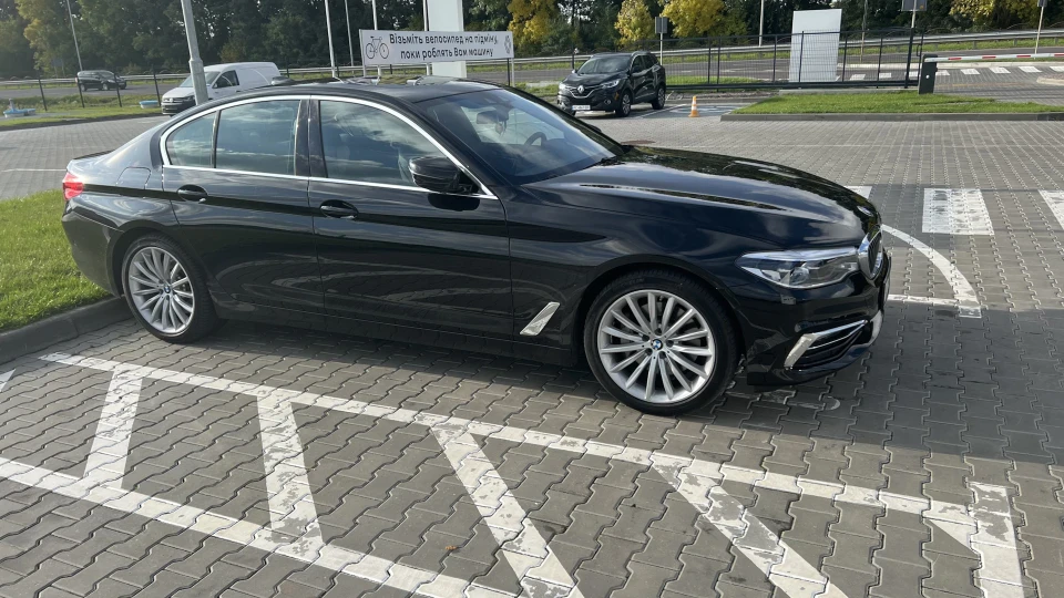 BMW 5 series 2