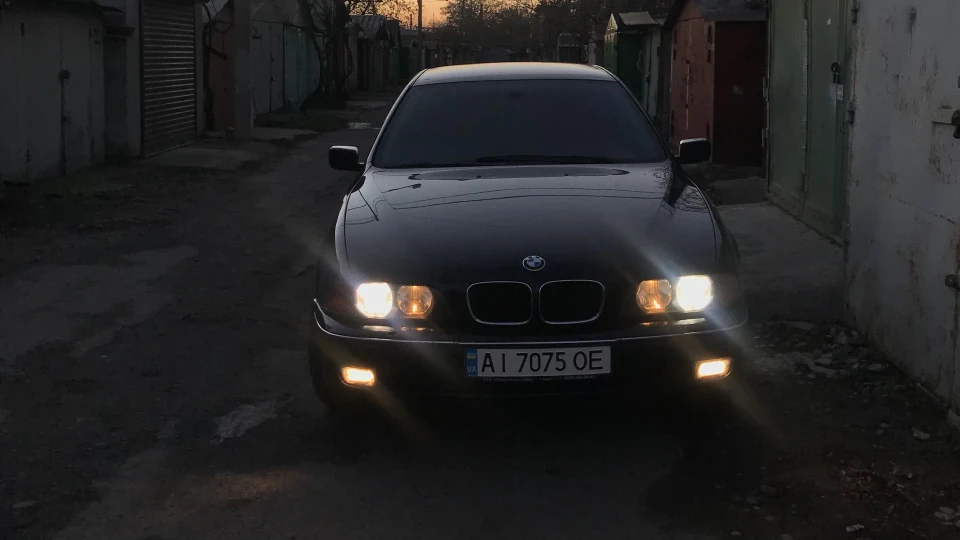 BMW 5 series 3