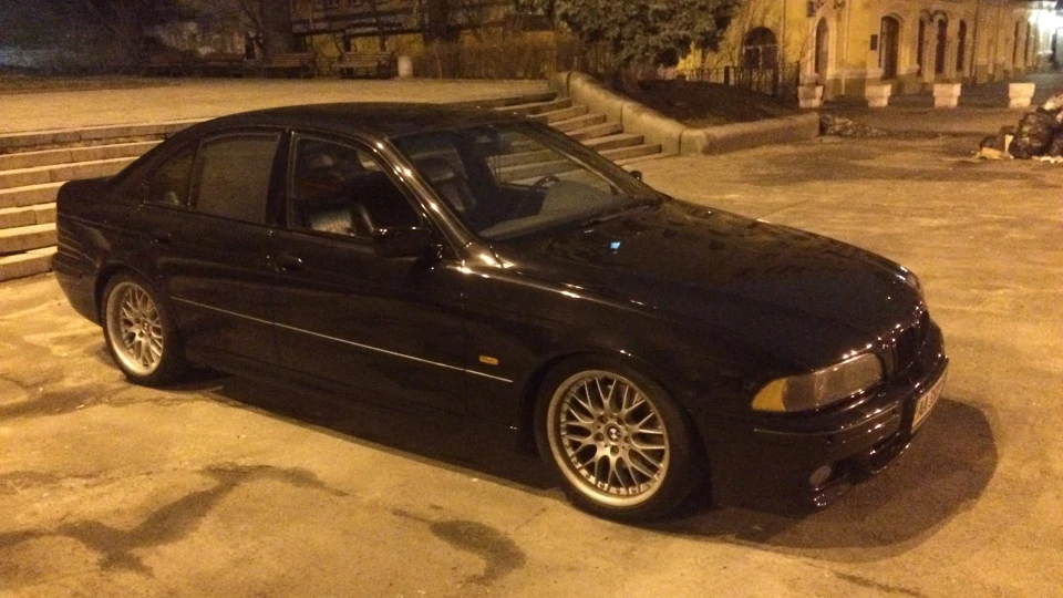 BMW 5 series 3