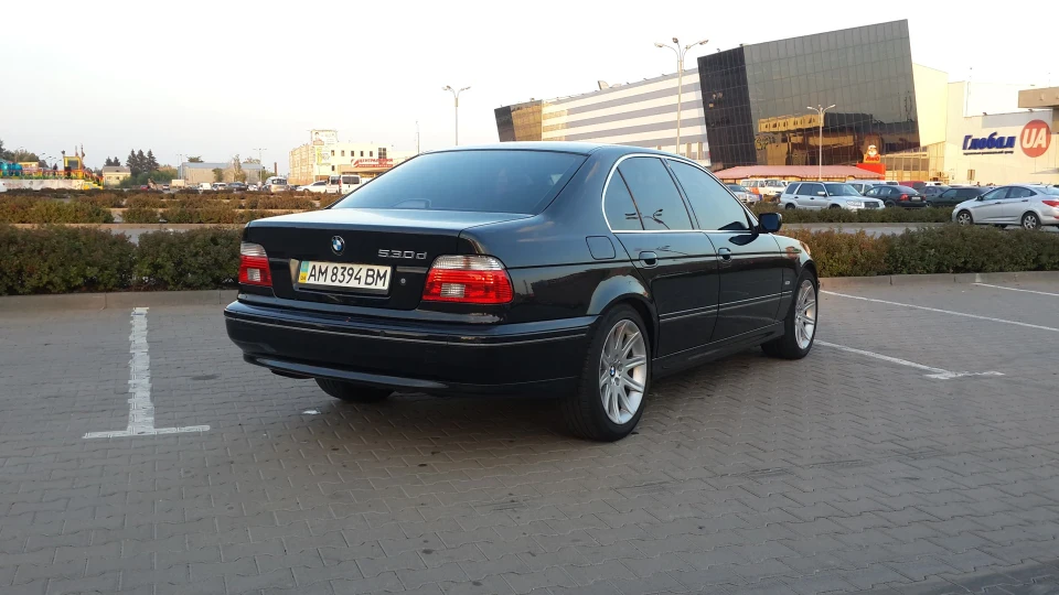 BMW 5 series 2