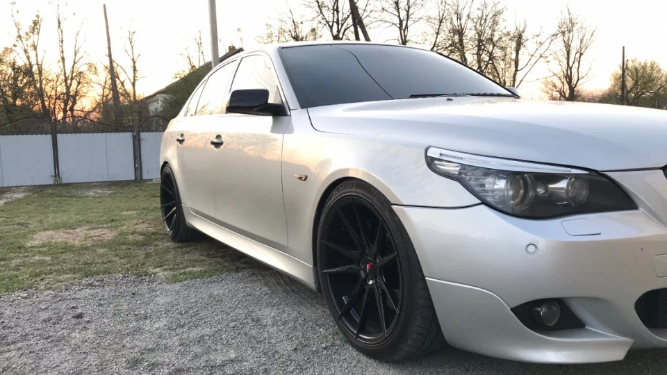 BMW 5 series 2