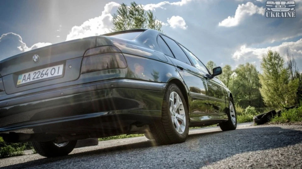 BMW 5 series 3