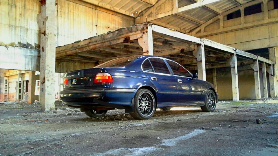 BMW 5 series 3