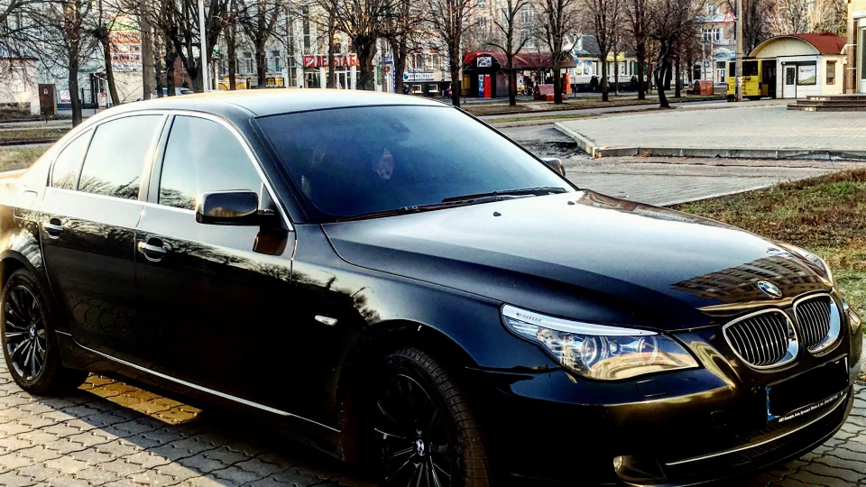 BMW 5 series 2