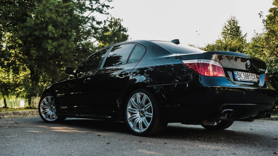 BMW 5 series 3