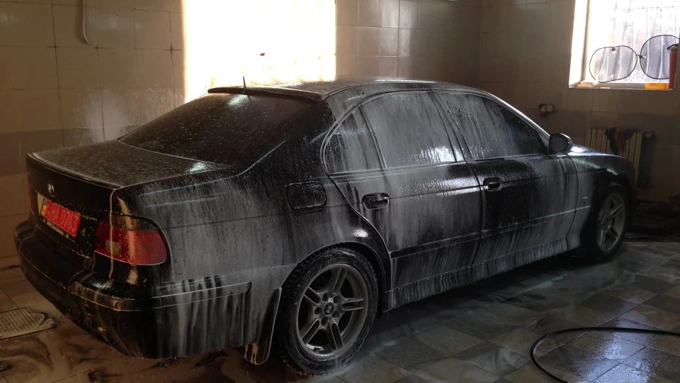 BMW 5 series 2