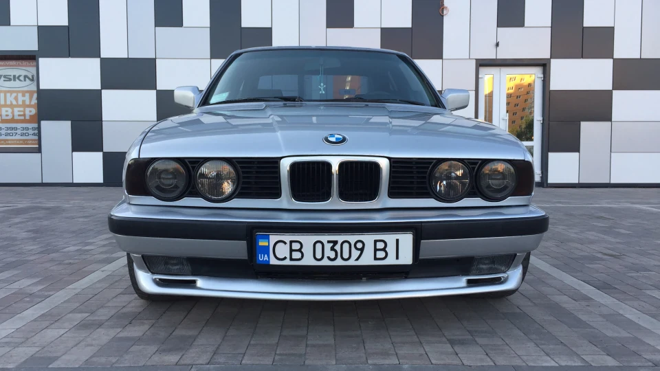 BMW 5 series 2