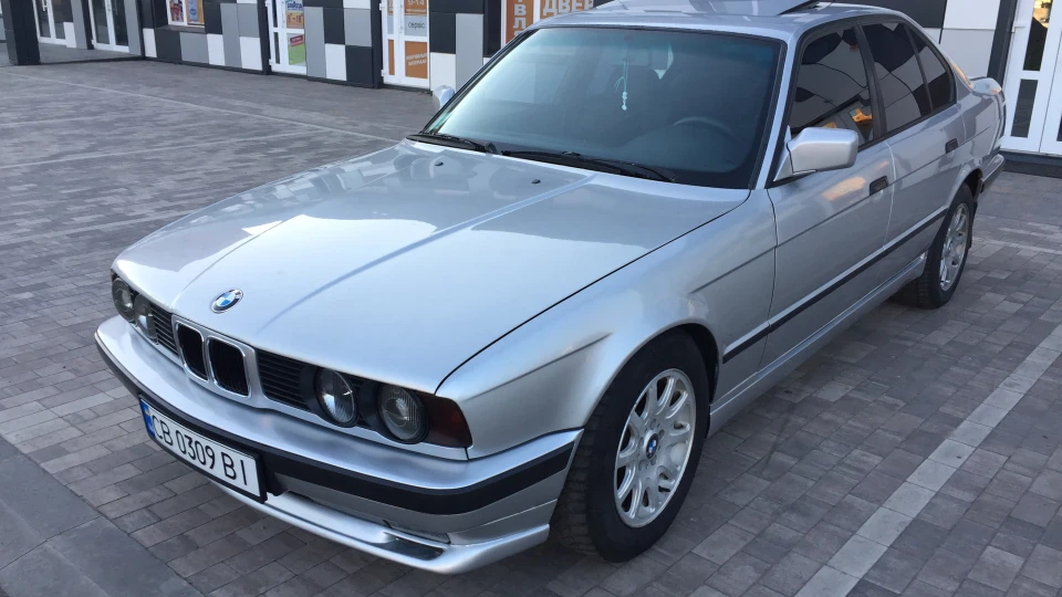 BMW 5 series 3