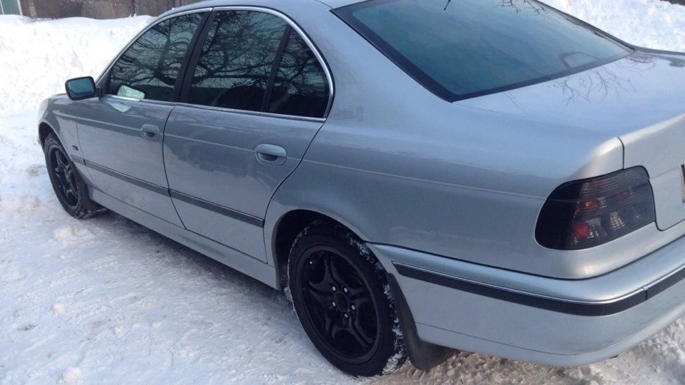 BMW 5 series 2