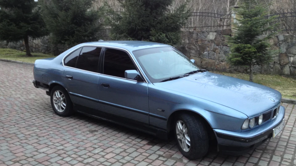 BMW 5 series 2