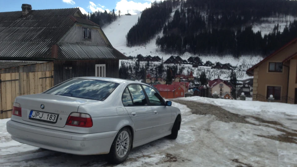 BMW 5 series 2