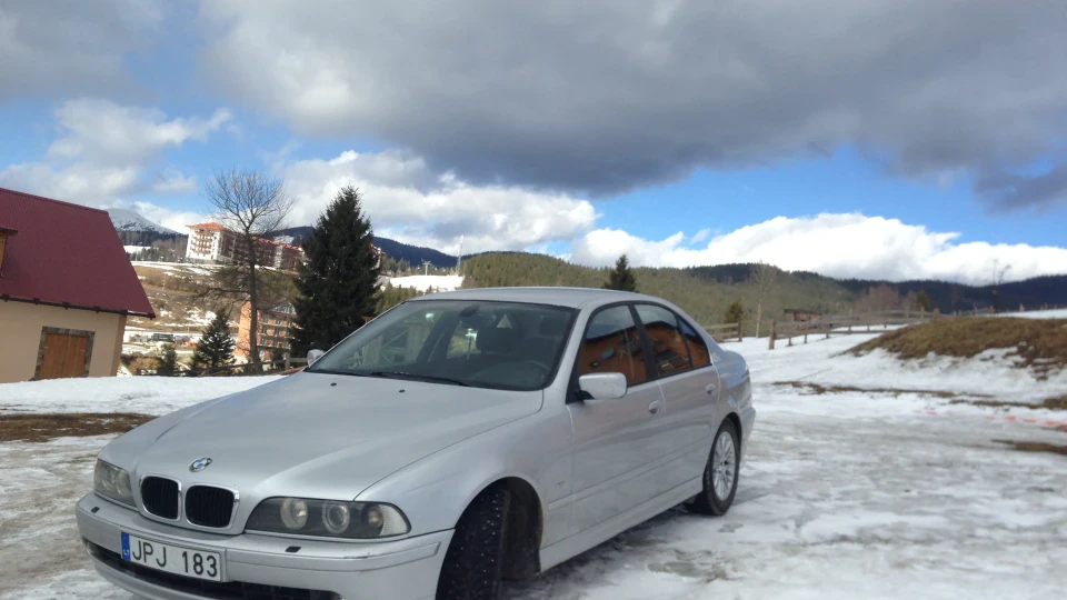 BMW 5 series 3