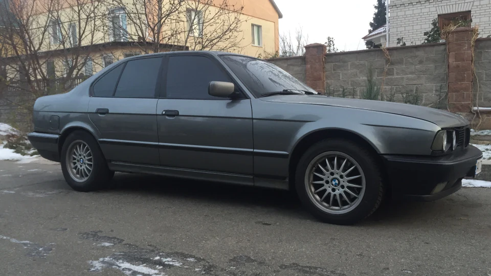 BMW 5 series 2