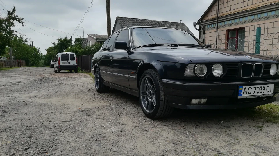 BMW 5 series 2