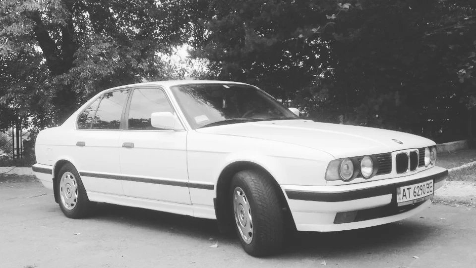 BMW 5 series 2