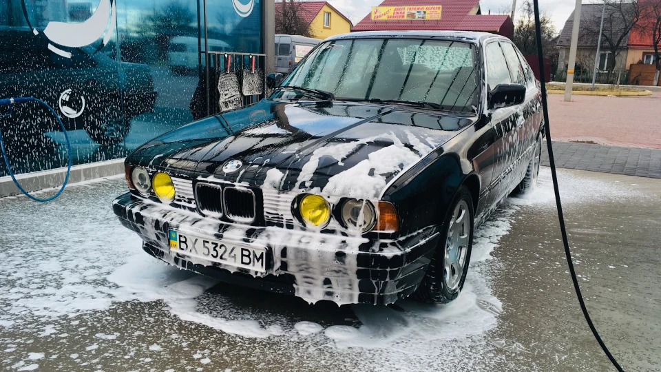 BMW 5 series 2