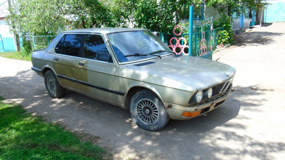 BMW 5 series 2