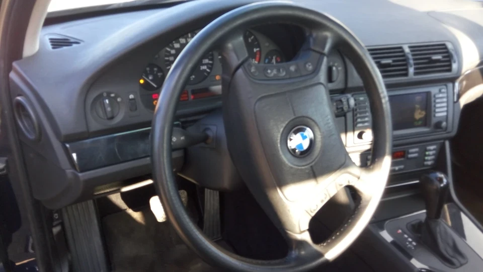 BMW 5 series 2