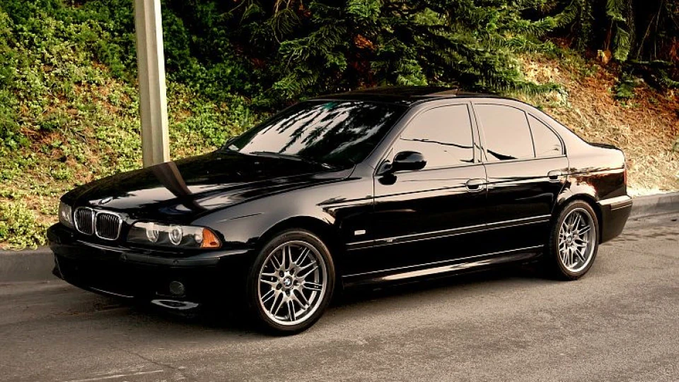 BMW 5 series 2