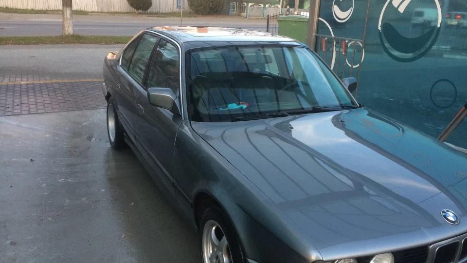BMW 5 series 3