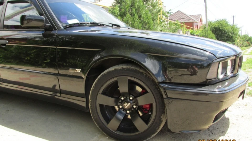BMW 5 series 2