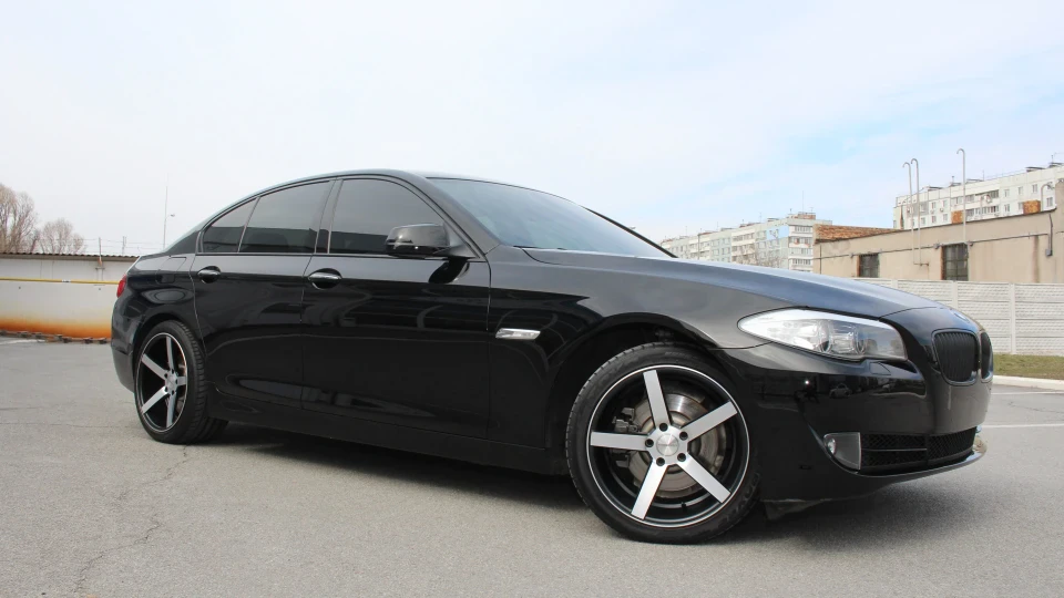 BMW 5 series 2