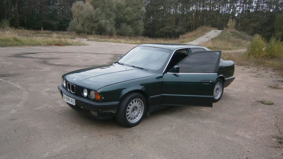 BMW 5 series 2.0 Брязкальце 2