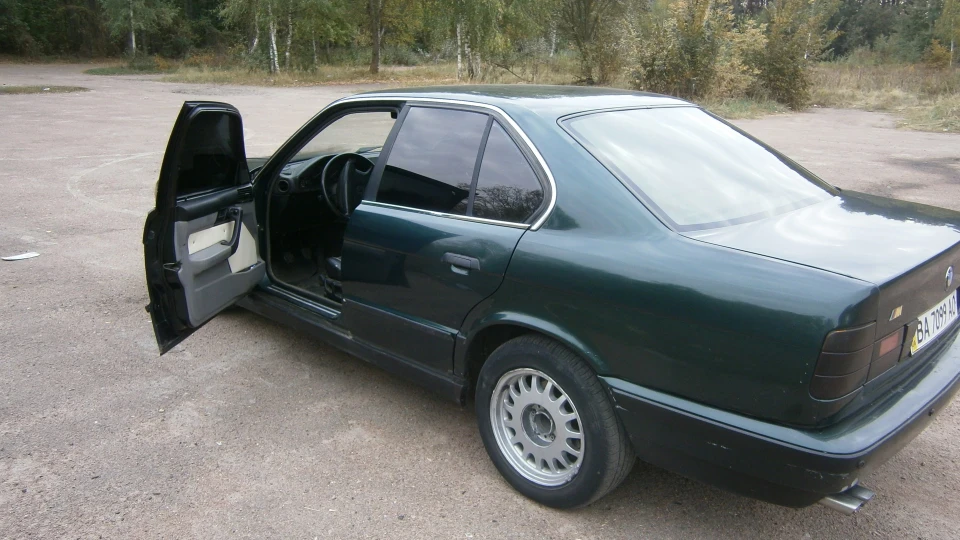 BMW 5 series 2.0 Брязкальце 3