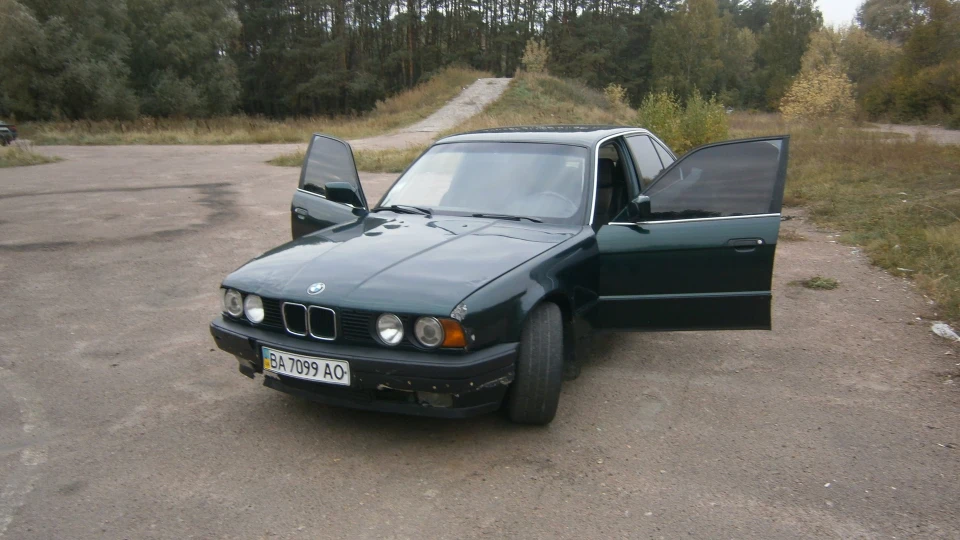 BMW 5 series 2.0 Брязкальце 4
