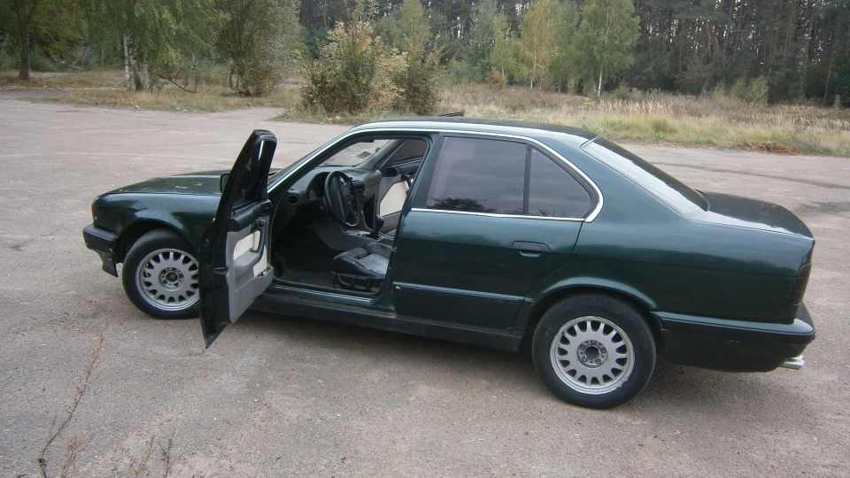 BMW 5 series 2.0 Брязкальце 5