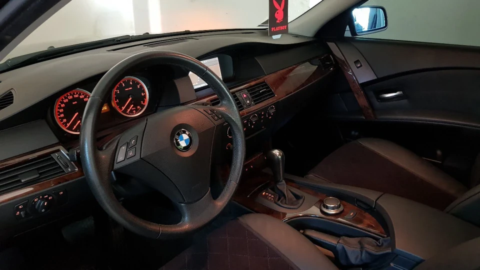 BMW 5 series 2.5 бензин 4