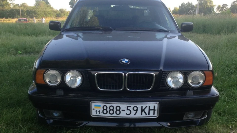 BMW 5 series 2,5 бензин 2