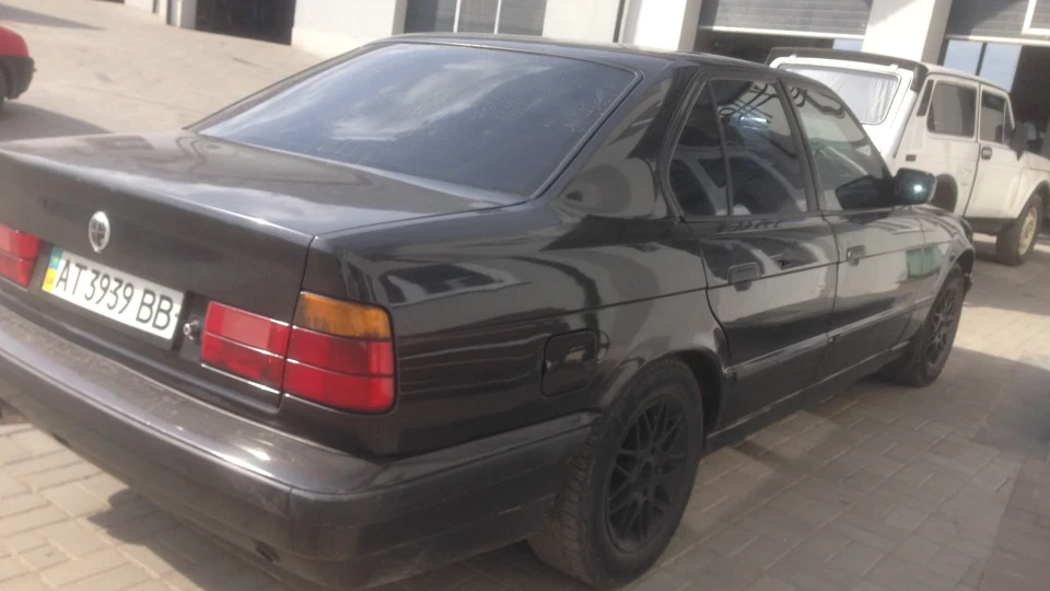 BMW 5 series 520 M50b20 5
