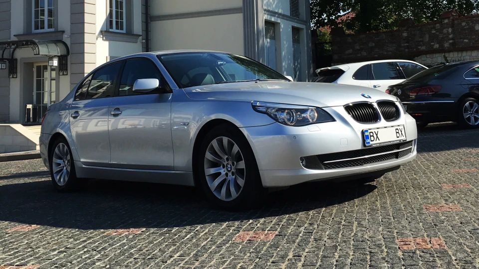 BMW 5 series 520D E60 LCI 3